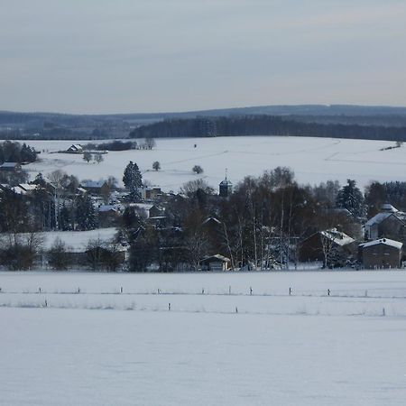 Le Bien-Aller Des Perets Hotell Saint-Hubert Exteriör bild