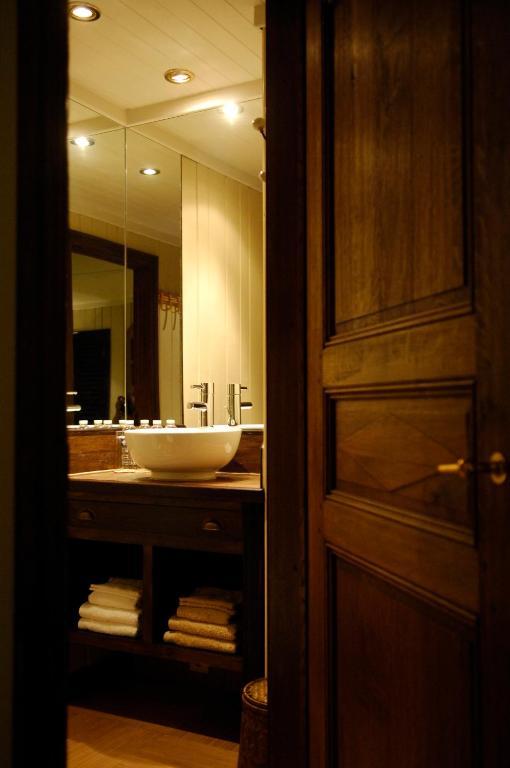 Le Bien-Aller Des Perets Hotell Saint-Hubert Rum bild