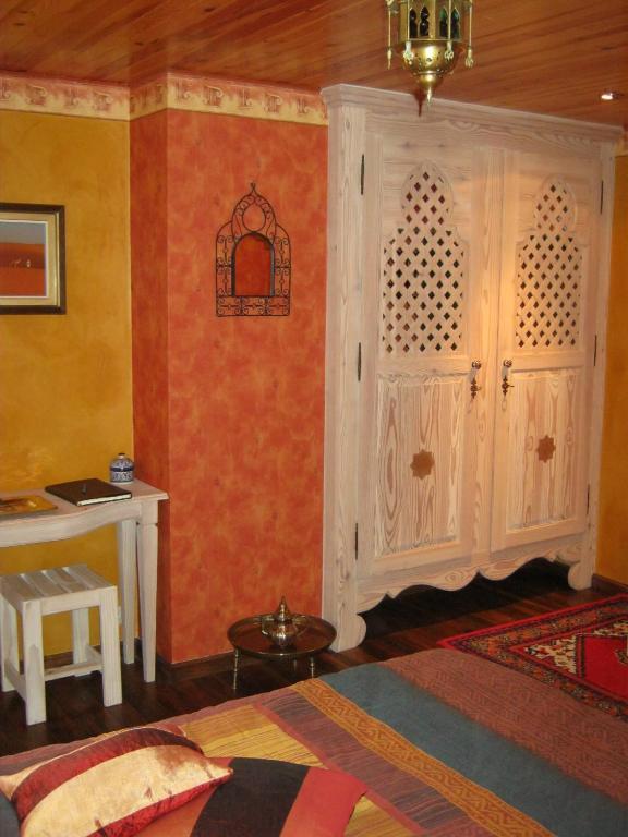 Le Bien-Aller Des Perets Hotell Saint-Hubert Rum bild